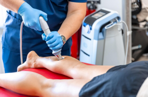 Physiotherapy service focused on improving movement quality, reducing pain and supporting long-term recovery through structured treatment and expert guidance.